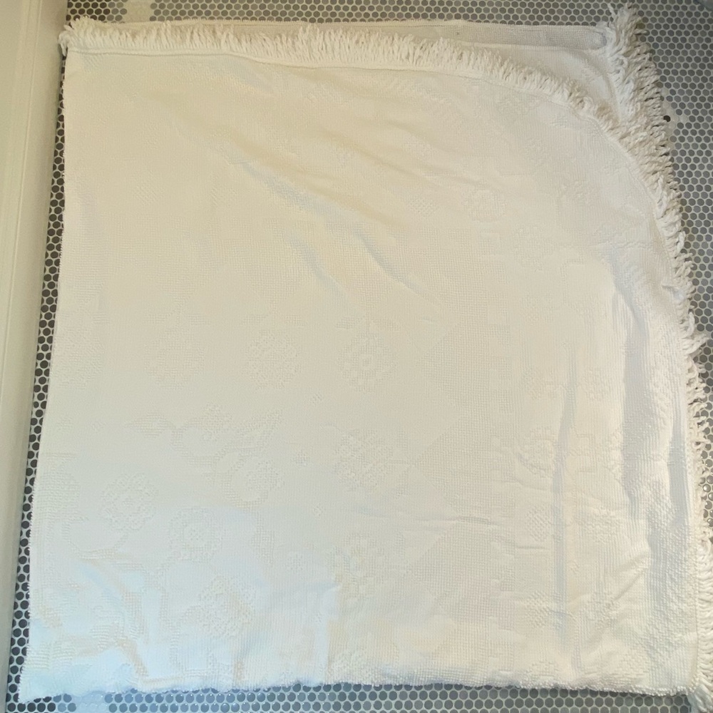 Bates of Maine Queen Elizabeth Cotton Matelasse King Size Bedspread White Cotton - Picture 15 of 16